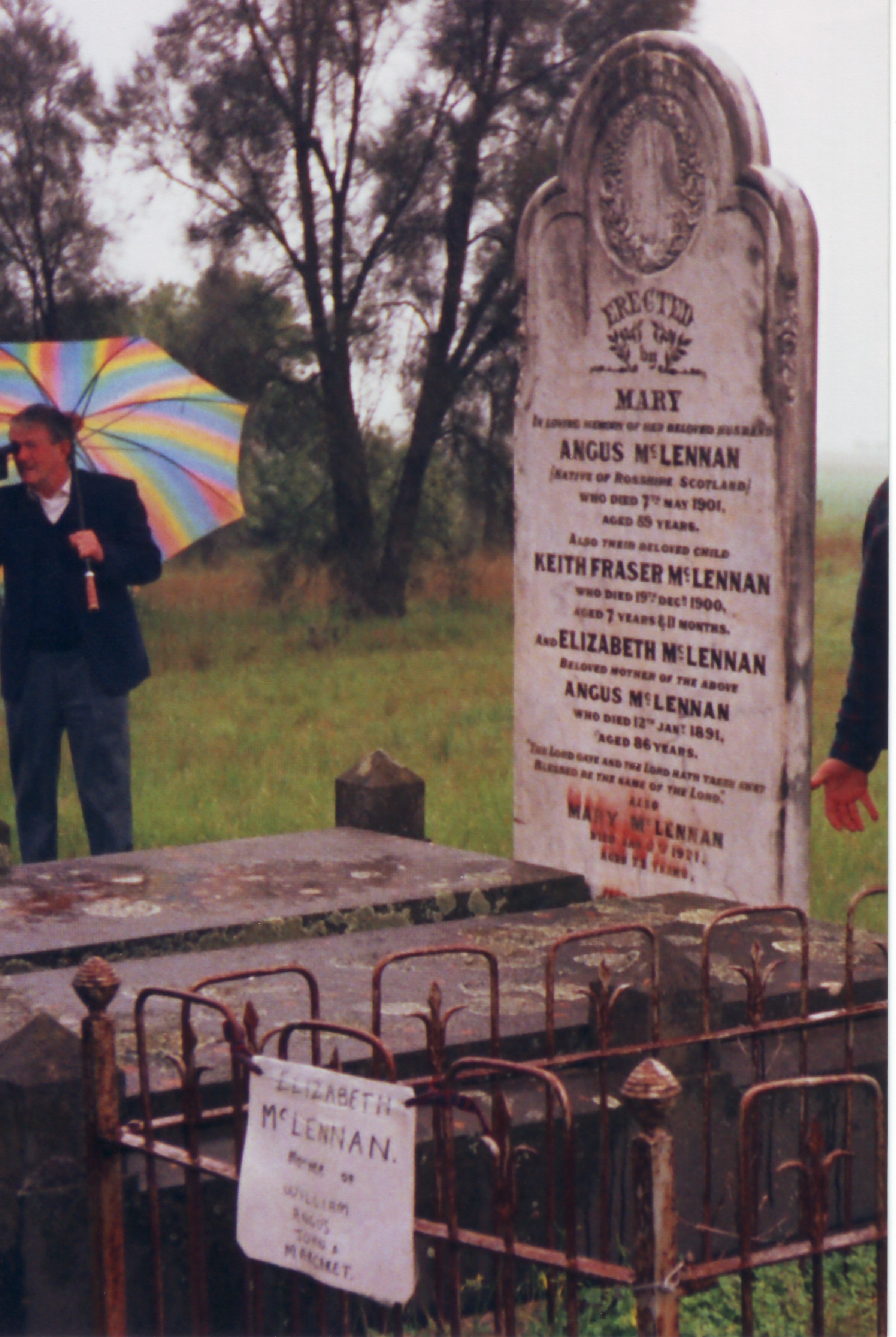 Photo of headstones/Angus McLennan hdstn Banyena